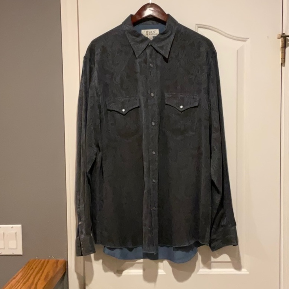 Men's Gray Dress Shirt